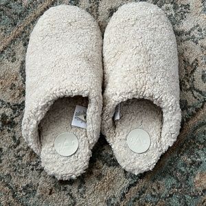 Anthropologie slippers size Medium Worn twice